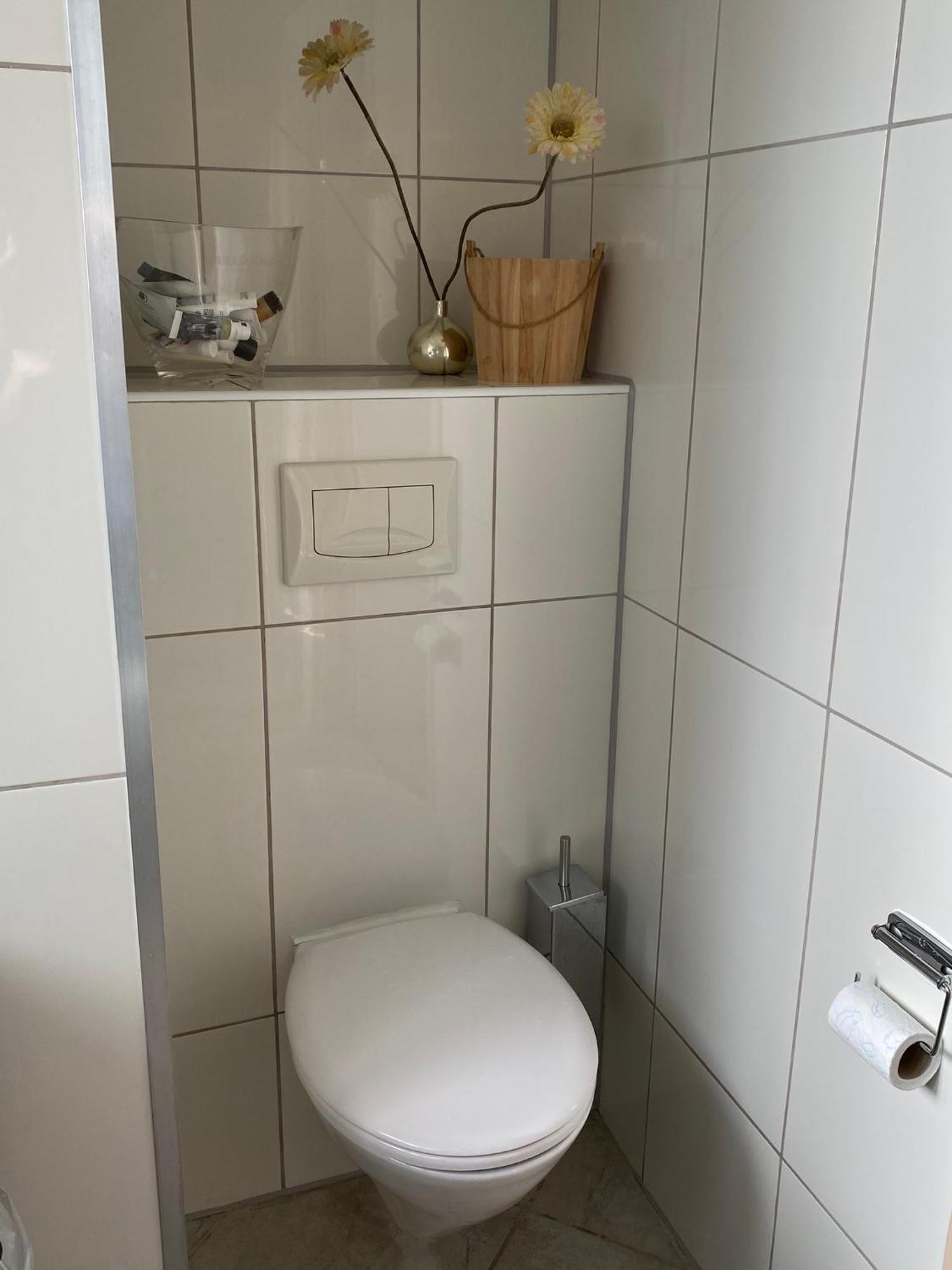 T Huuske Tuinappartement Met Fantastisch Uitzicht, Nabij Zee Zonnemaire Exterior foto